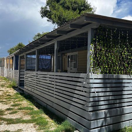 Dalmacia Mobile Homes And Caravans At The Beach Privlaka  Luaran gambar