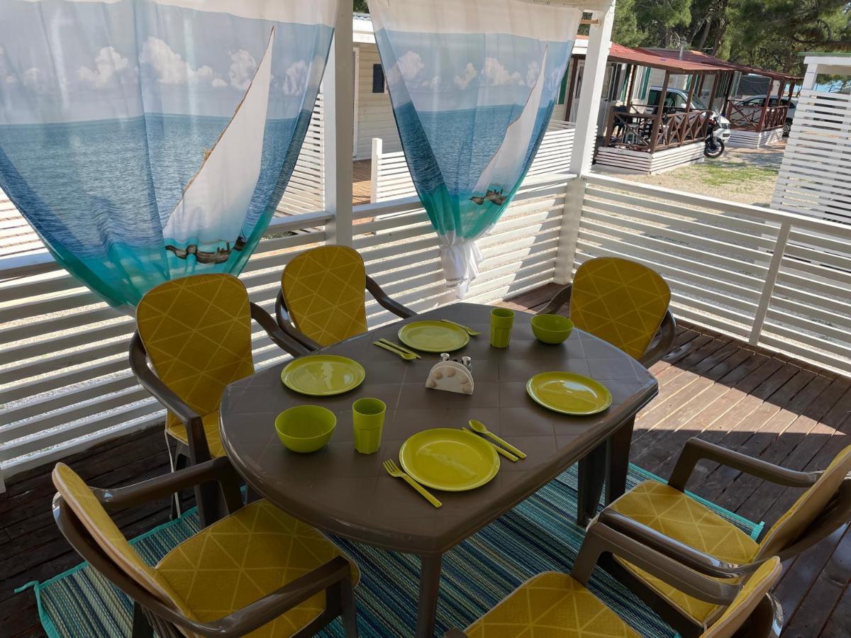 Dalmacia Mobile Homes And Caravans At The Beach Privlaka  Luaran gambar