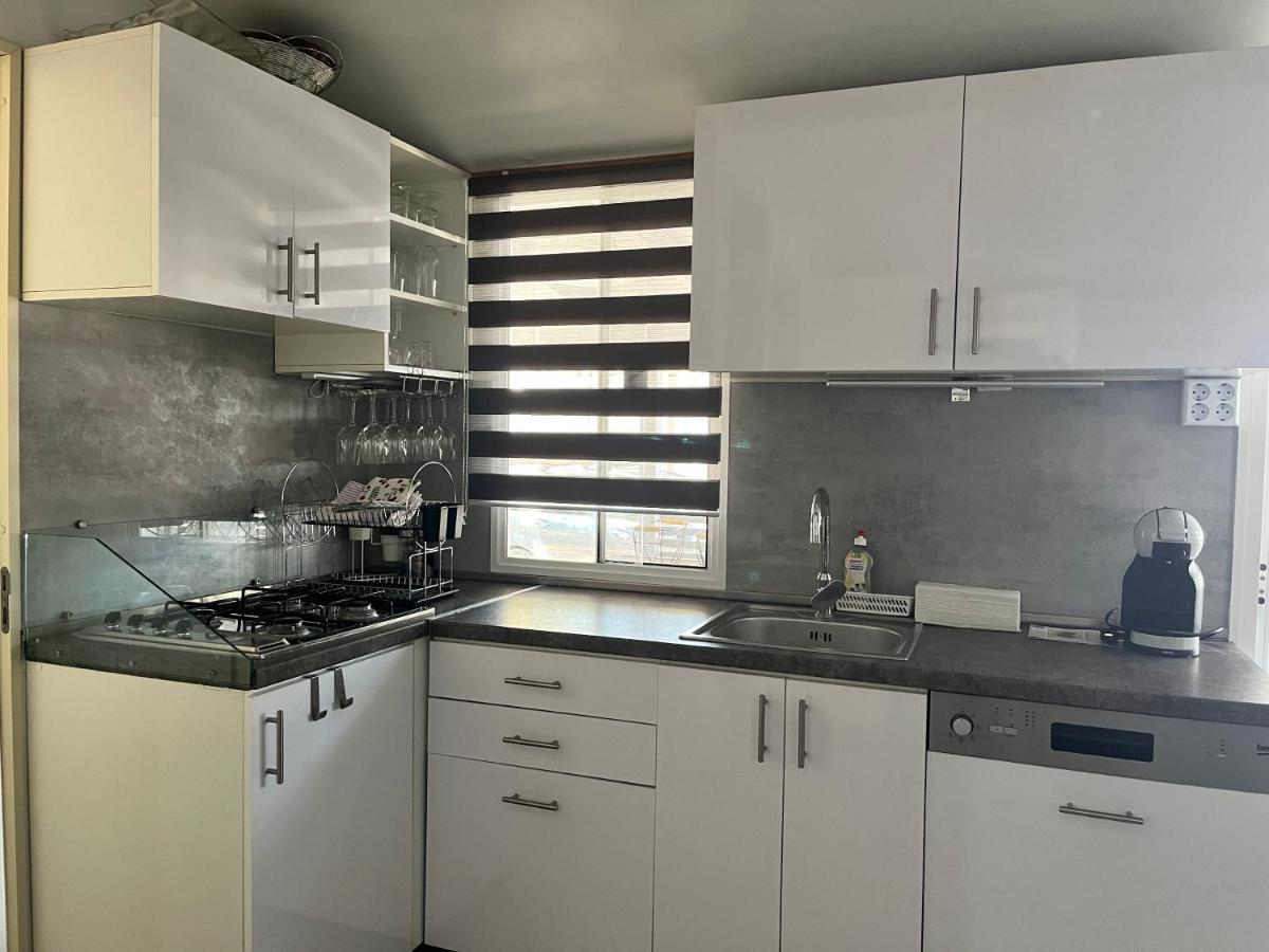 Dalmacia Mobile Homes And Caravans At The Beach Privlaka  Luaran gambar