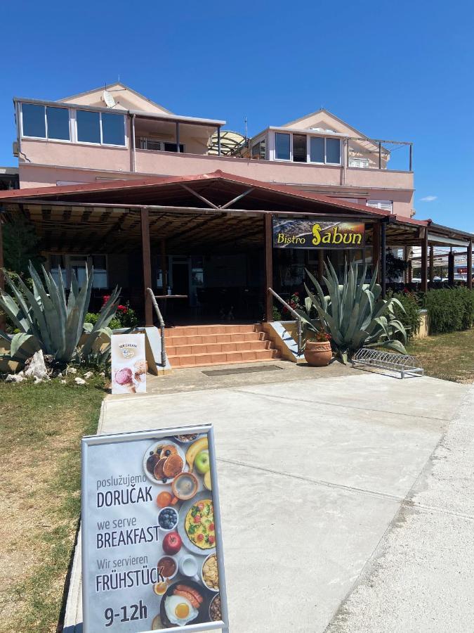 Dalmacia Mobile Homes And Caravans At The Beach Privlaka  Luaran gambar