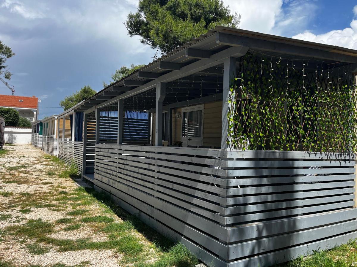 Dalmacia Mobile Homes And Caravans At The Beach Privlaka  Luaran gambar